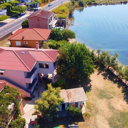 Dubravka Appartement Dinjiška Buitenkant foto