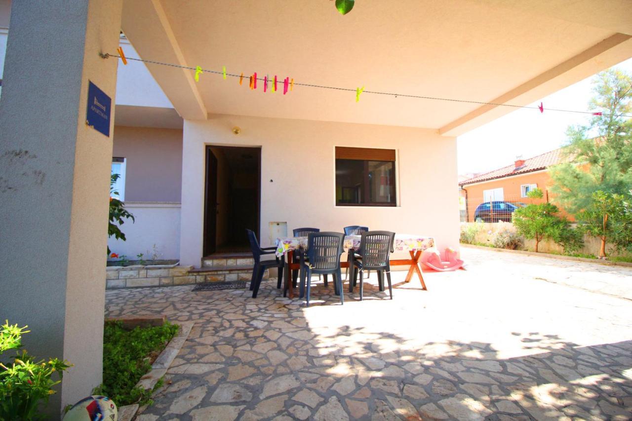Dubravka Appartement Dinjiška Buitenkant foto