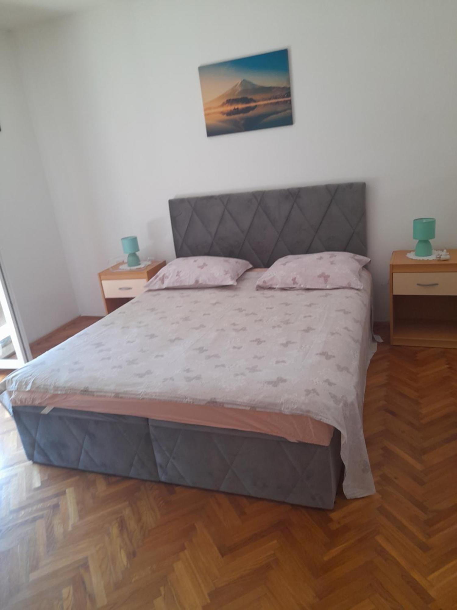 Dubravka Appartement Dinjiška Buitenkant foto